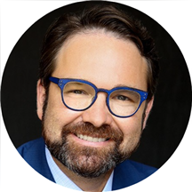 Profile picture of Dr. Kevin Hanz, Plastic Surgeon at Hanz Plastic Surgery, alongside his testimonial about Heddy’s expert-led, hands-on aesthetic training.